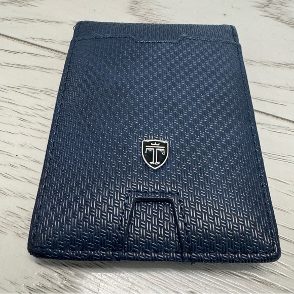 Elegant Navy Blue Card Holder - Picture 2 of 5
